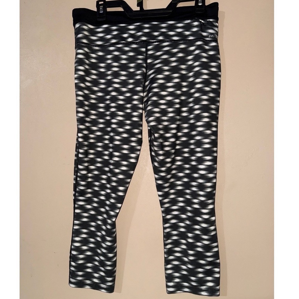 Nike Dri-FIT Run Fast Live Fearless Capri Leggings Women's L Zip Pocket‎ 20.5in - Picture 6 of 8